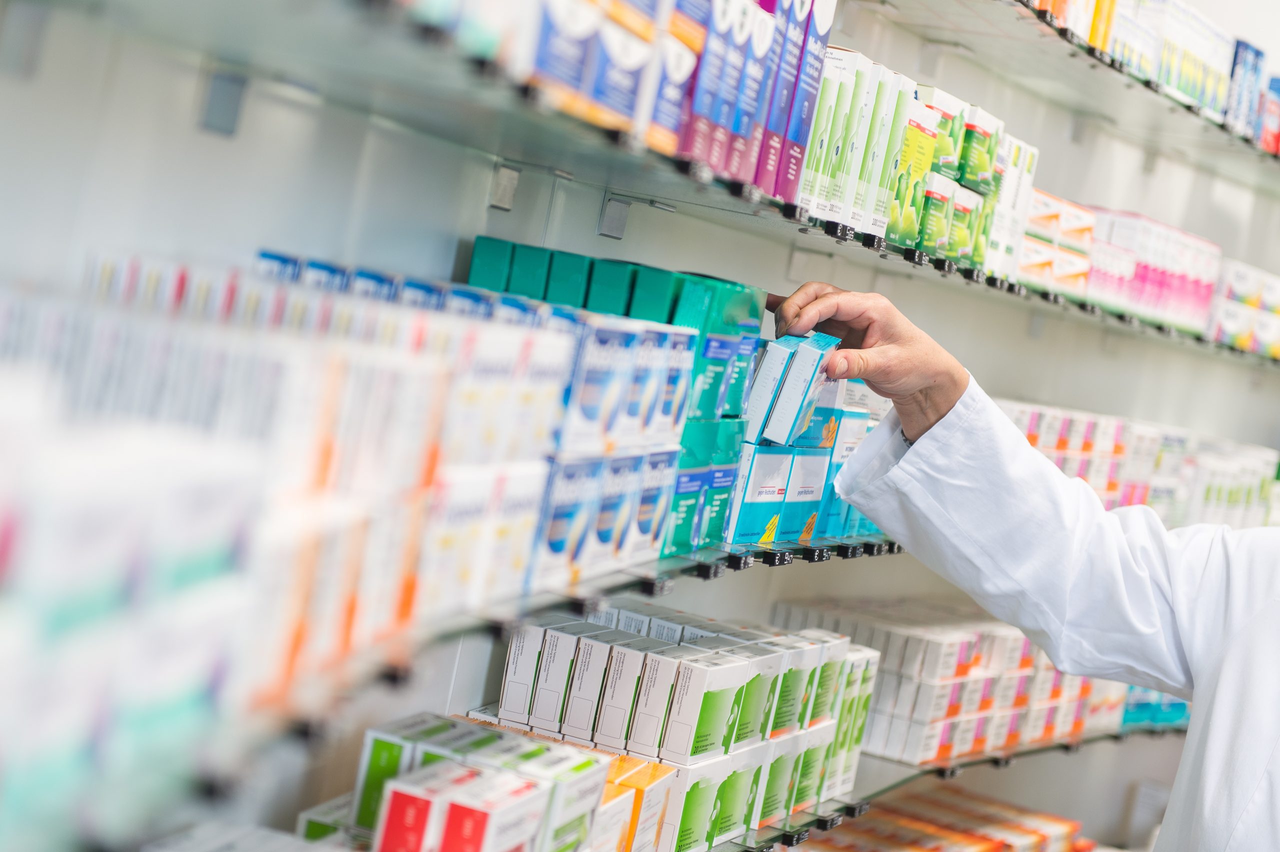 Medikamente in einer Apotheke